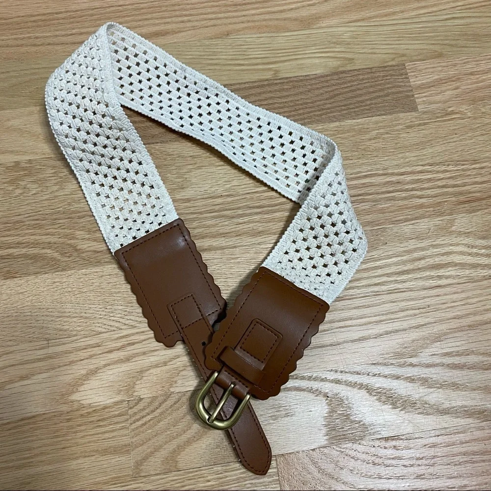 Old Navy Stretch Off White Buckle Belt Medium Large Women’s